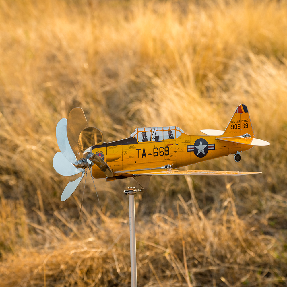 north-american-t6-gardenfighter