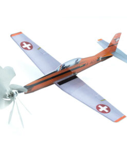 pilatus-pc-7-gartendekoration