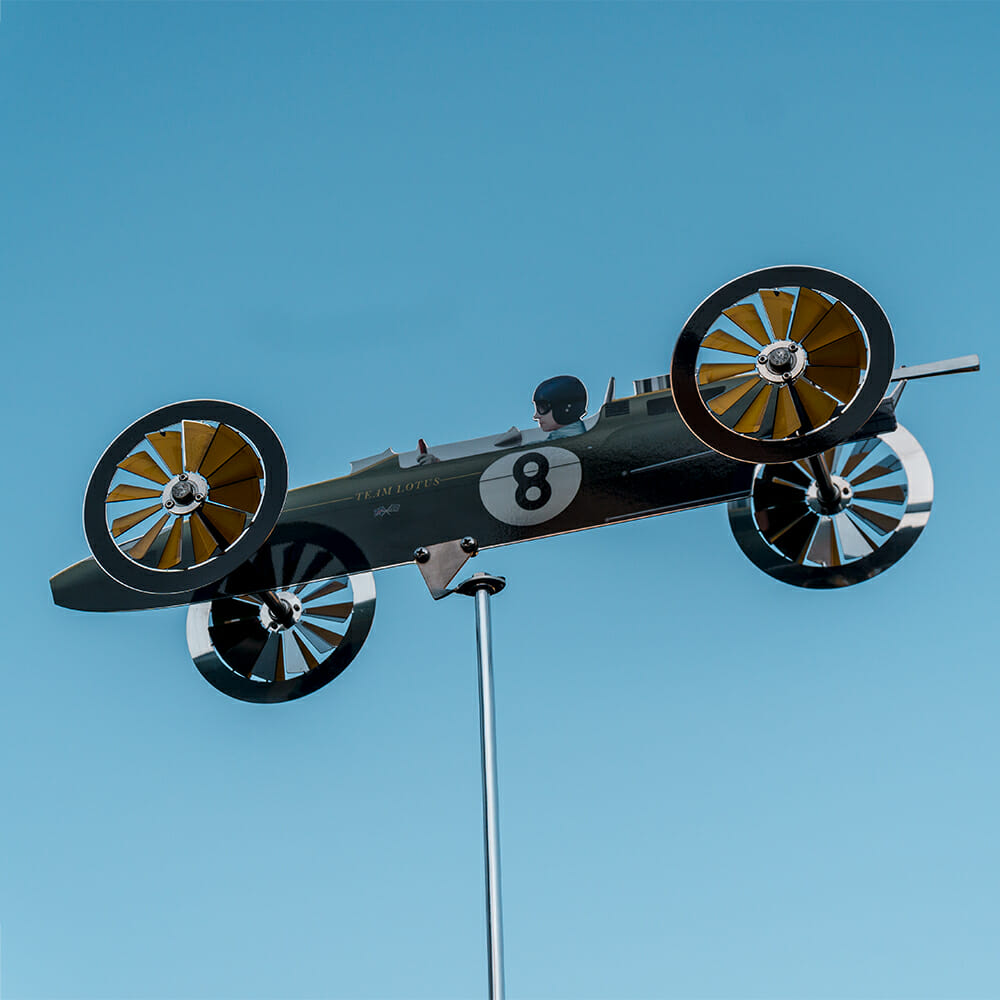 Racing car Lotus 25 - Image 5