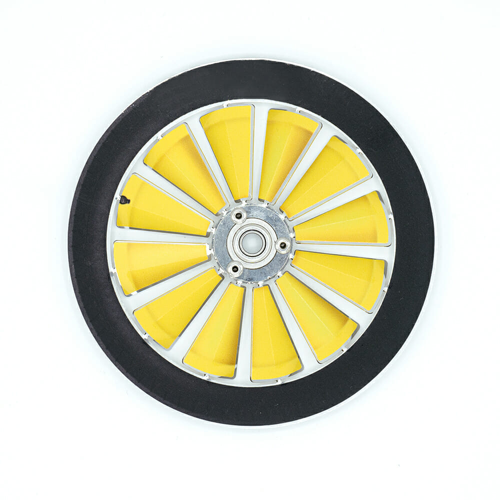 2 Ersatzräder für den Rennwagen Lotus 25