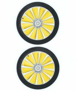 Alternative view of 2 Ersatzräder für den Rennwagen Lotus 25